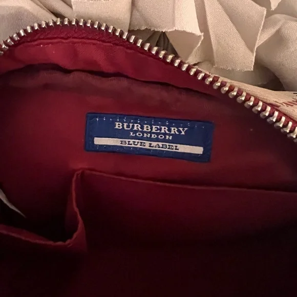 Burberry Beige and Red Checkered Bag. Blue label - Picture 7 of 10